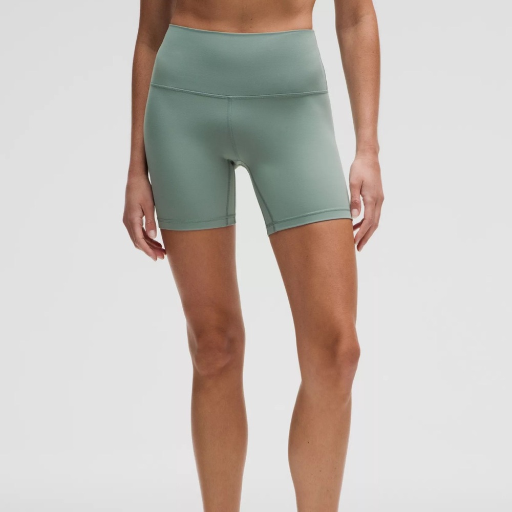 Lululemon Align™ High-Rise Short 6” – Size 12